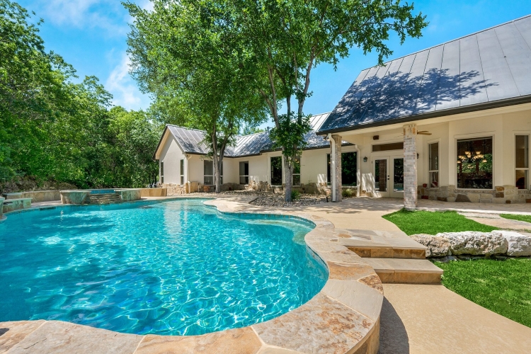 Modern Family Pool in Abita Springs